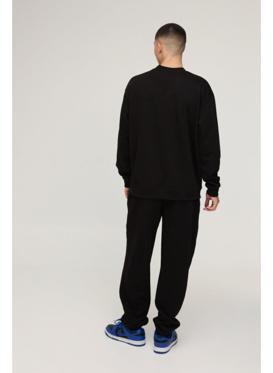 B Спортивний костюм з вишивкою