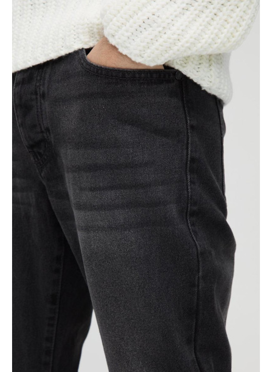 Тонкі жорсткі джинси