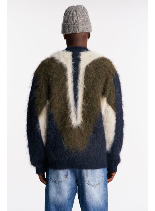 Розкішний светр з коміром-стійкою