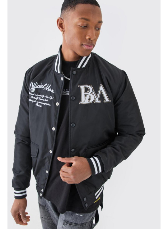 Нейлонова куртка з значками