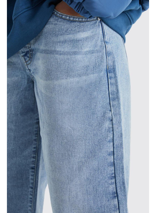 Мішкуваті жорсткі джинси