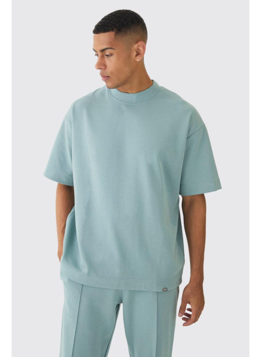 Негабаритна футболка та костюм-костюм