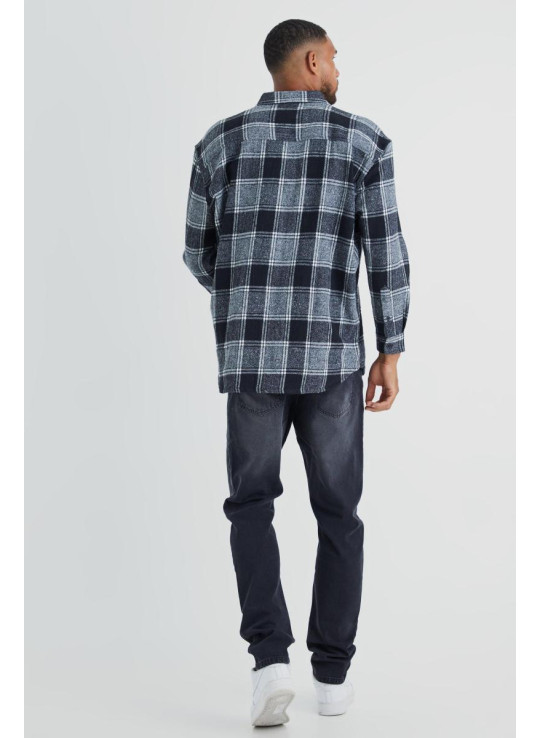 Високі прямі жорсткі джинси