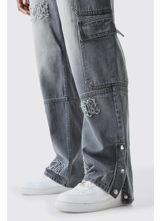 Мішкуваті сірі джинси карго з декількома кишенями з аплікацією Bm