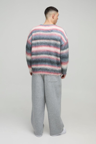 Негабаритна коробка матової смужки в'язала джемпер