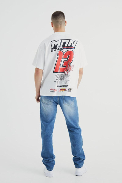 Високі прямі жорсткі джинси