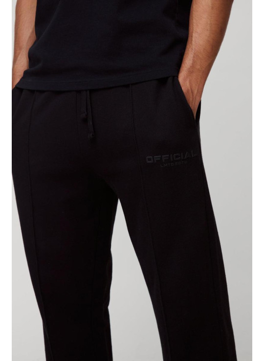 Невимушений крой у важкій вазі